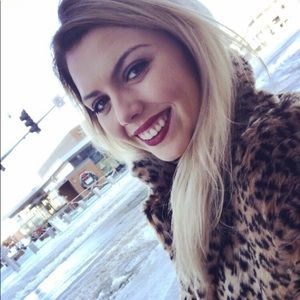 Meet your Posher, Tori